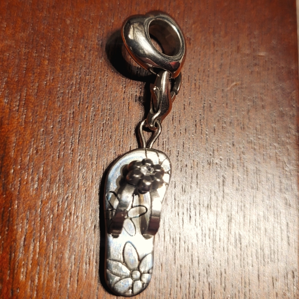 Flip flop charm